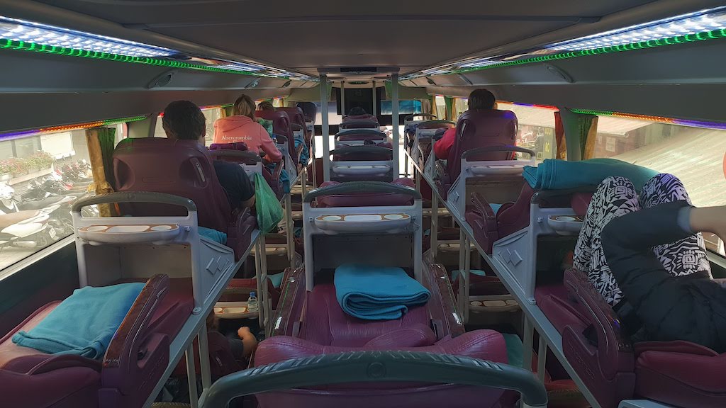 Bus couché au Vietnam : exemple de choses à ne pas trop préparer pour son tour du monde